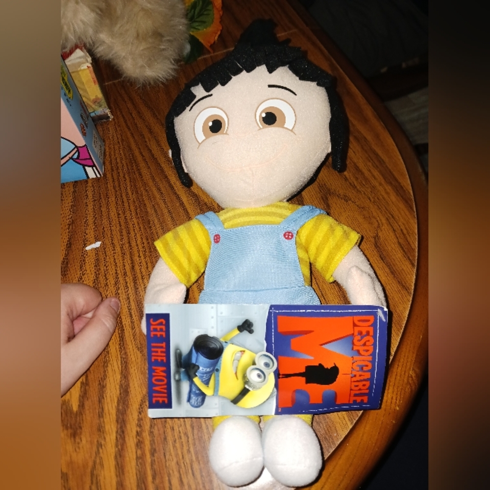 Despicable Me Agnes Plush 16" New Condition With Tag
